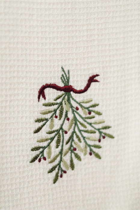 Embroidered Wreath/Mistletoe Waffle Hand Towels S/2