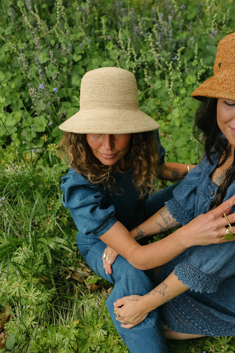 Daphne | Raffia Bucket | Natural