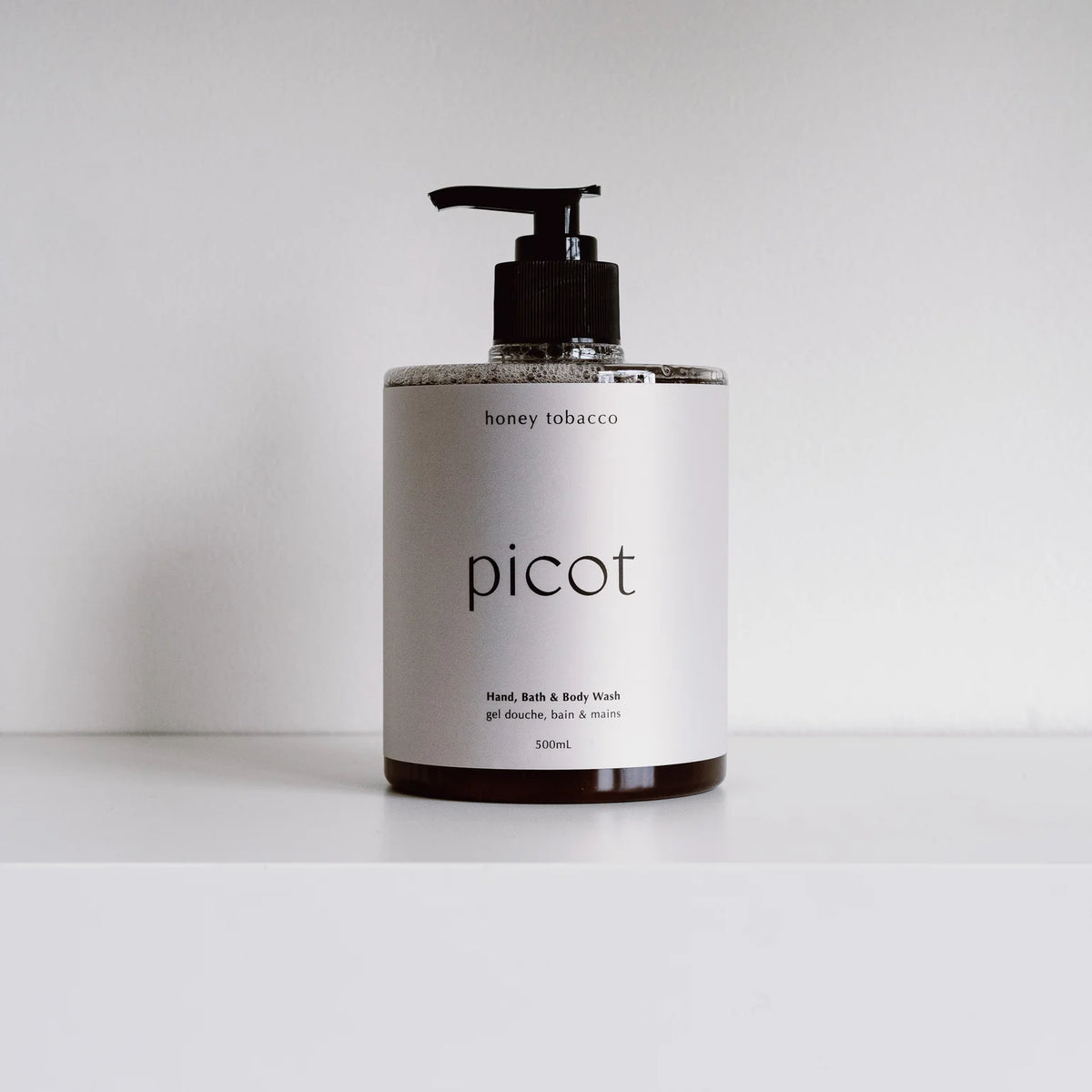 picot honey tobacco Candle inviting aroma of Picot Collectives Honey Tobacco Candle Honey Tobacco Body Mist