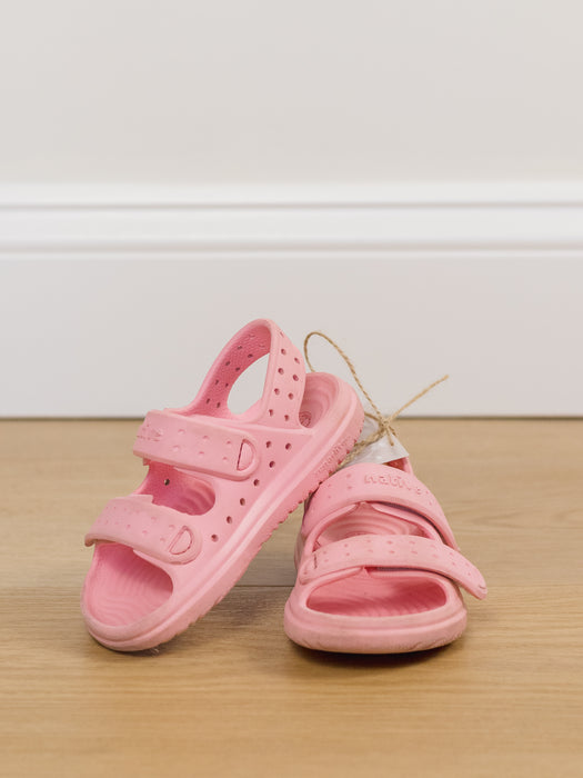 Chase | Pink Sandals