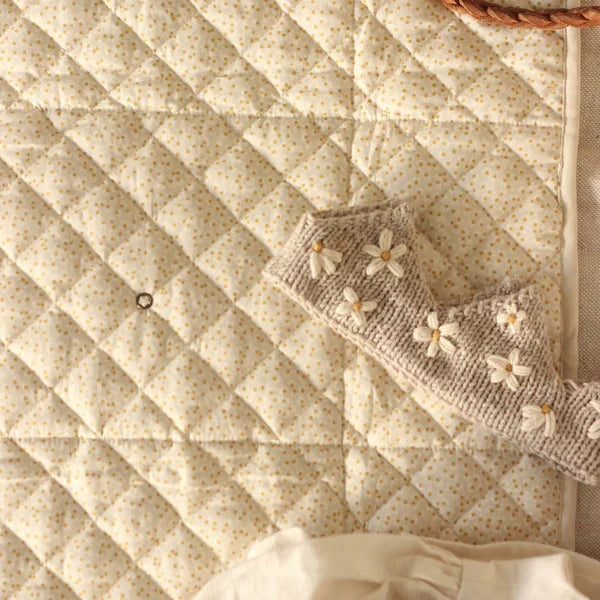 Travel Changing Mat - Wild Chamomile