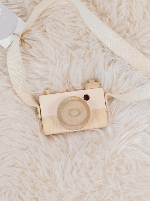 Trae Designs Wooden Camera
