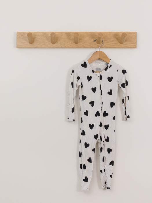 Bambi & Birdie Black Heart Zipper Sleeper