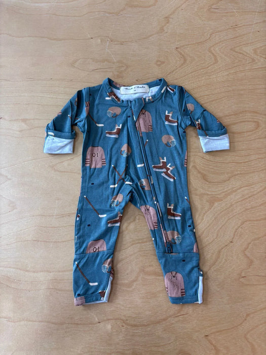 Zipper Sleeper - HOCKEY