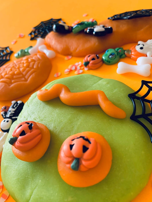 The Boo Crew Playdough Kit